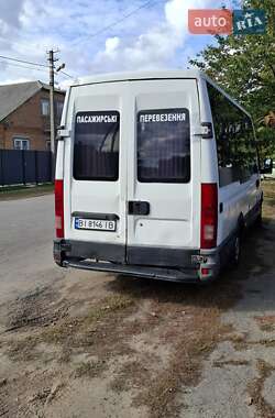 Микроавтобус Iveco Daily 2000 в 