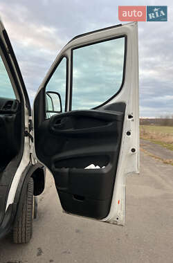 Грузовой фургон Iveco Daily 2015 в  фото 16 Грузовой фургон Iveco Daily 2015 в