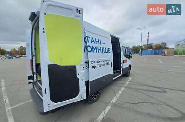 Грузовой фургон Iveco Daily 2019 в 