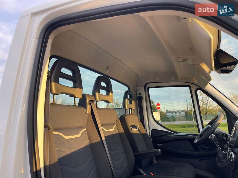 Автовоз Iveco Daily 2020 в Ужгороде