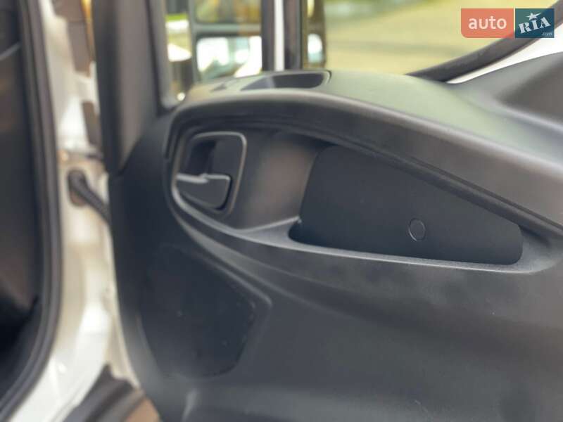 Автовоз Iveco Daily 2020 в Ужгороде