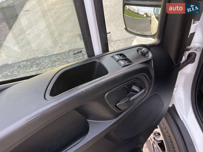 Автовоз Iveco Daily 2020 в Ужгороде