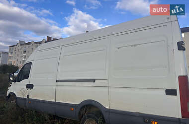 Вантажний фургон Iveco Daily 2004 в Калинівці