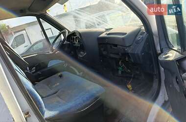 Грузовой фургон Iveco Daily 1999 в  фото 4 Грузовой фургон Iveco Daily 1999 в