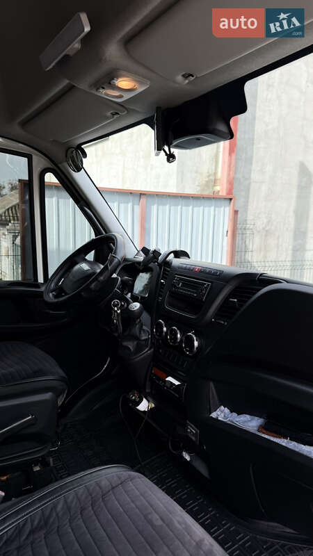 Вантажний фургон Iveco Daily 2016 в Миколаєві