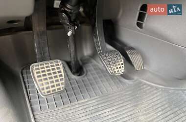 Вантажний фургон Iveco Daily 2012 в 