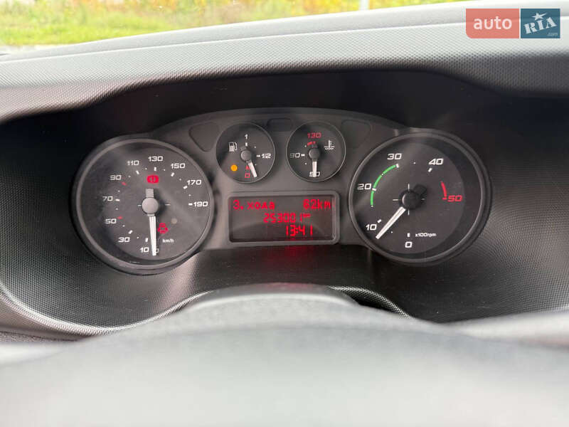 Грузовой фургон Iveco Daily 2014 в Житомире фото 14 Грузовой фургон Iveco Daily 2014 в Житомире