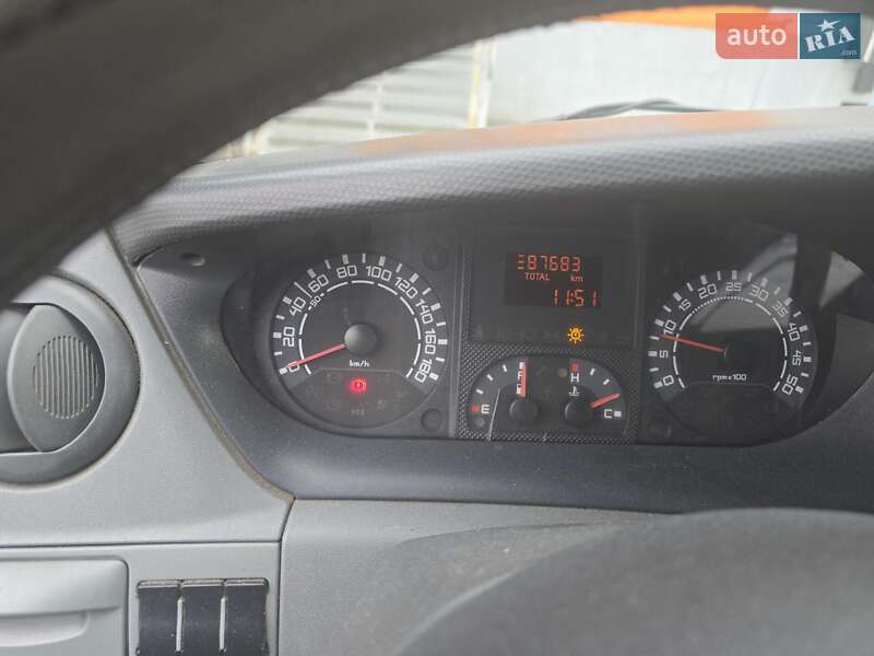 Вантажний фургон Iveco Daily 2007 в Києві фото 8 Вантажний фургон Iveco Daily 2007 в Києві