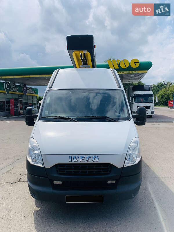 Автовишка Iveco Daily 2013 в  фото Автовишка Iveco Daily 2013 в