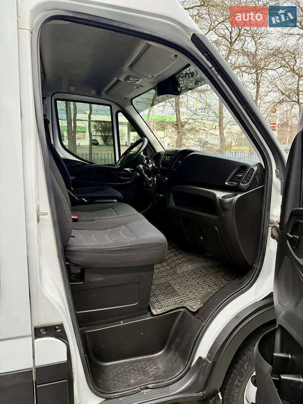 Вантажопасажирський фургон Iveco Daily 2018 в Одесі фото 40 Вантажопасажирський фургон Iveco Daily 2018 в Одесі