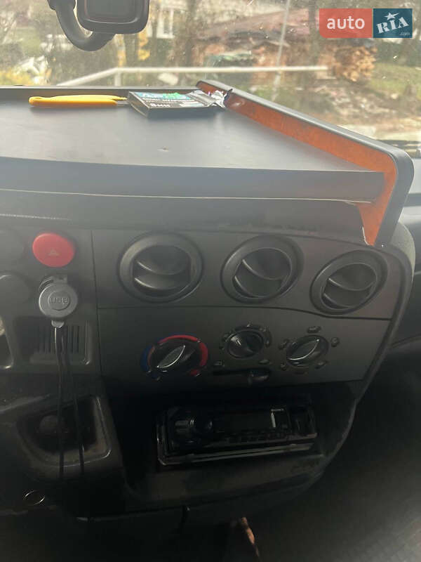 Грузовой фургон Iveco Daily 2005 в Львове