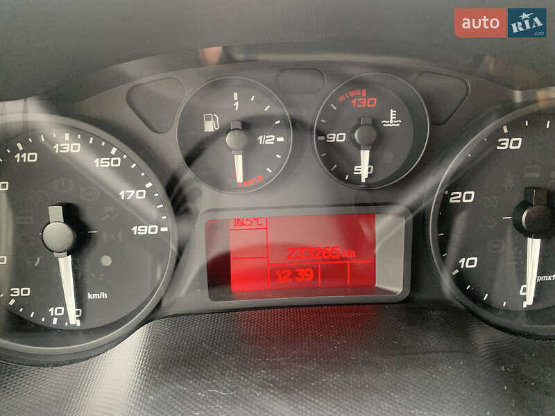 Грузовой фургон Iveco Daily 2017 в Киеве