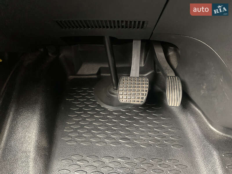 Грузовой фургон Iveco Daily 2017 в Киеве