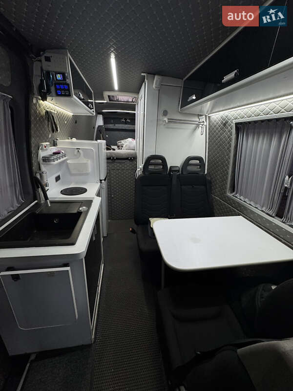 Дом на колесах Iveco Daily 2016 в Киеве