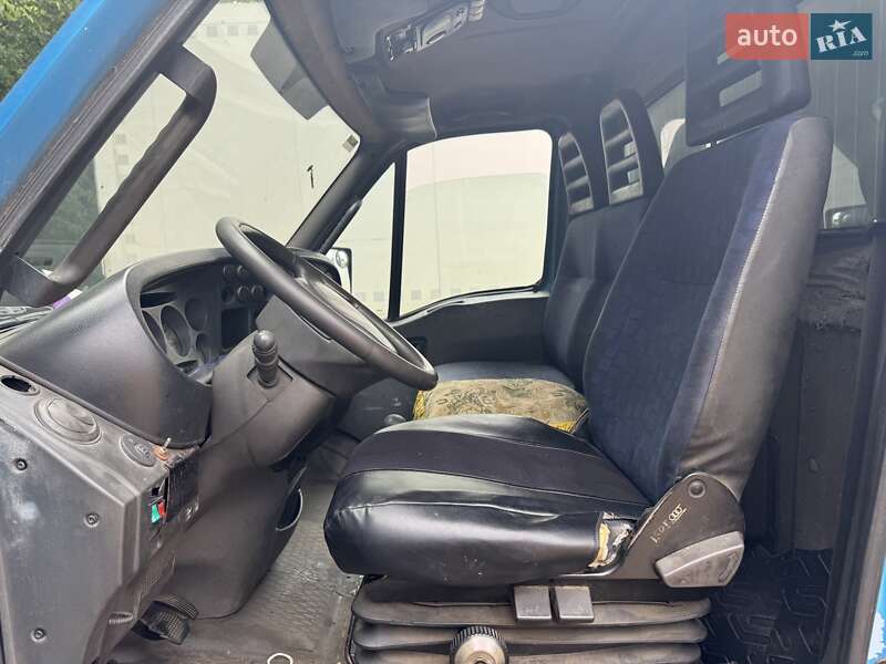 Вантажний фургон Iveco Daily 2003 в Києві