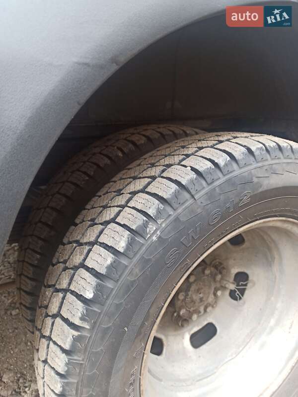 Вантажний фургон Iveco Daily 2006 в Миколаєві фото 10 Вантажний фургон Iveco Daily 2006 в Миколаєві