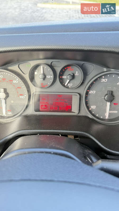 Вантажний фургон Iveco Daily 2018 в Львові