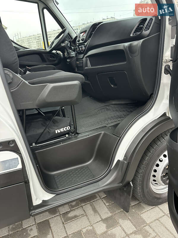 Эвакуатор Iveco Daily 2019 в Запорожье