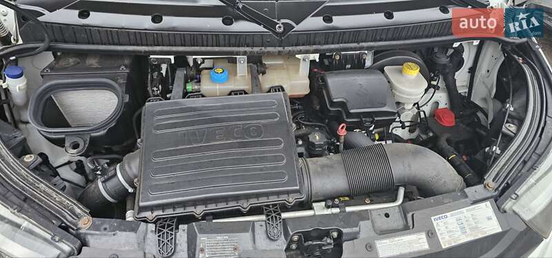 Автовоз Iveco Daily 2019 в Житомирі