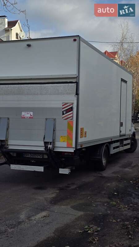 Грузовой фургон Iveco Daily 2015 в Киеве