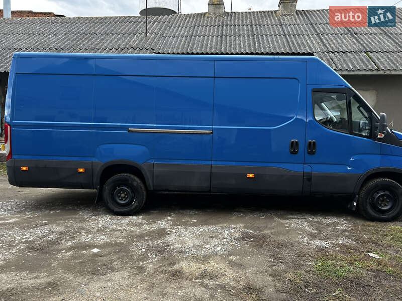 Грузовой фургон Iveco Daily 2019 в Кельменцах