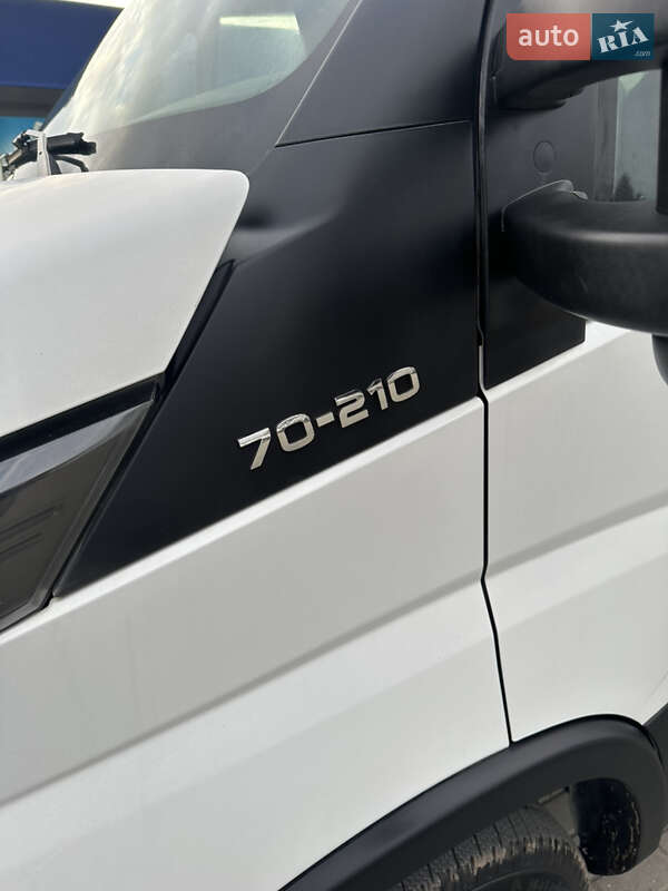 Вантажний фургон Iveco Daily 2015 в Ковелі