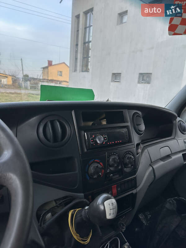 Для перевозки животных Iveco Daily 2005 в Черновцах