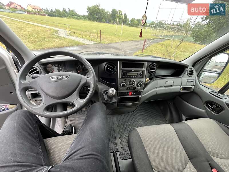 Грузовой фургон Iveco Daily 2012 в Мукачево