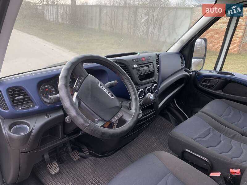 Вантажний фургон Iveco Daily 2016 в Золочеві
