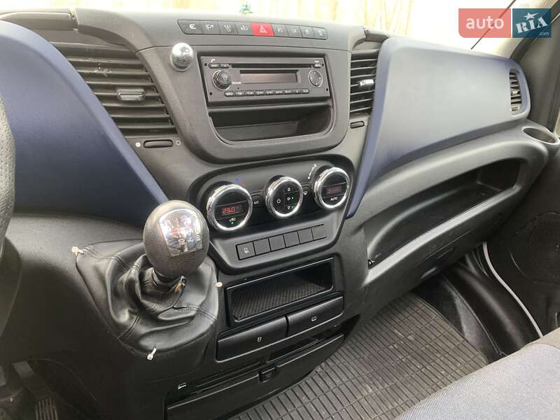 Вантажний фургон Iveco Daily 2016 в Золочеві