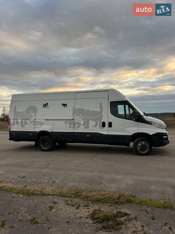 Микроавтобус грузовой (до 3,5т) Iveco Daily 2015 в Луцке