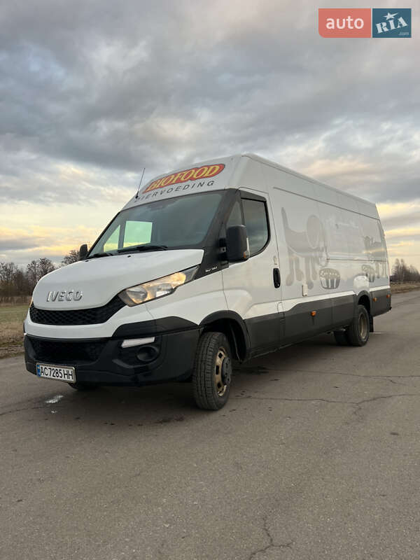 Микроавтобус грузовой (до 3,5т) Iveco Daily 2015 в Луцке