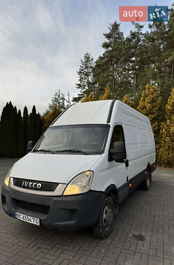 Грузовой фургон Iveco Daily 2011 в Львове