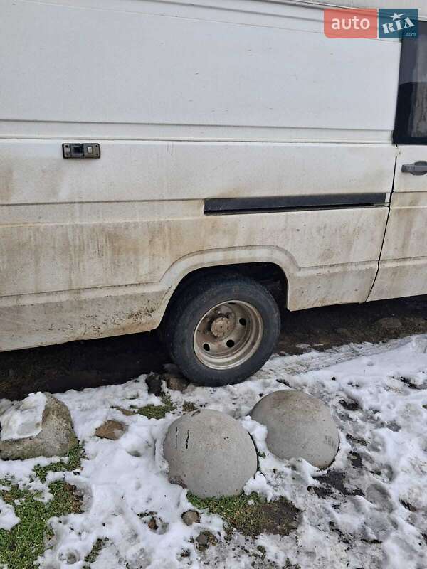 Вантажний фургон Iveco Daily 1993 в Одесі фото 9 Вантажний фургон Iveco Daily 1993 в Одесі