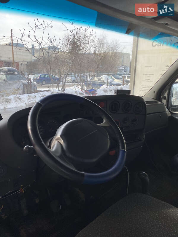 Микроавтобус грузовой (до 3,5т) Iveco Daily 2002 в Львове