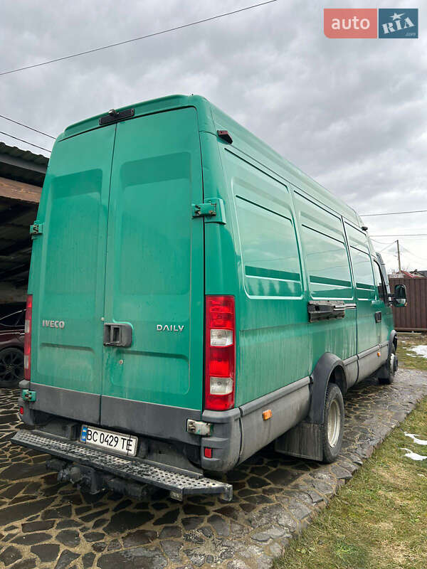 Грузовой фургон Iveco Daily 2012 в Львове
