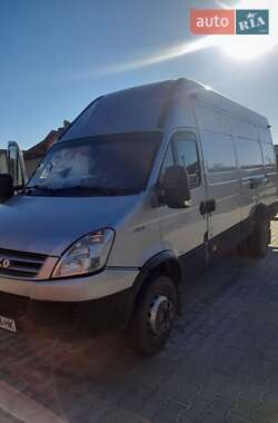 Вантажний фургон Iveco Daily 2006 в Мостиській