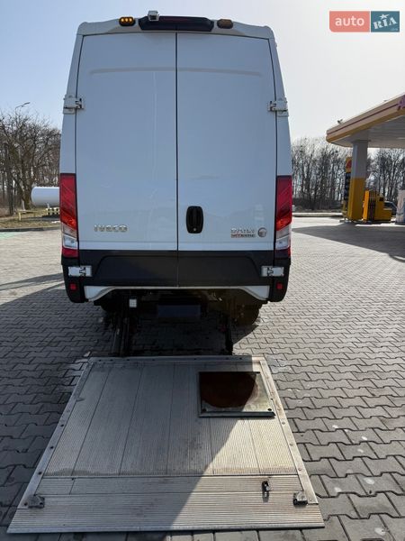 Грузовой фургон Iveco Daily 2018 в Луцке