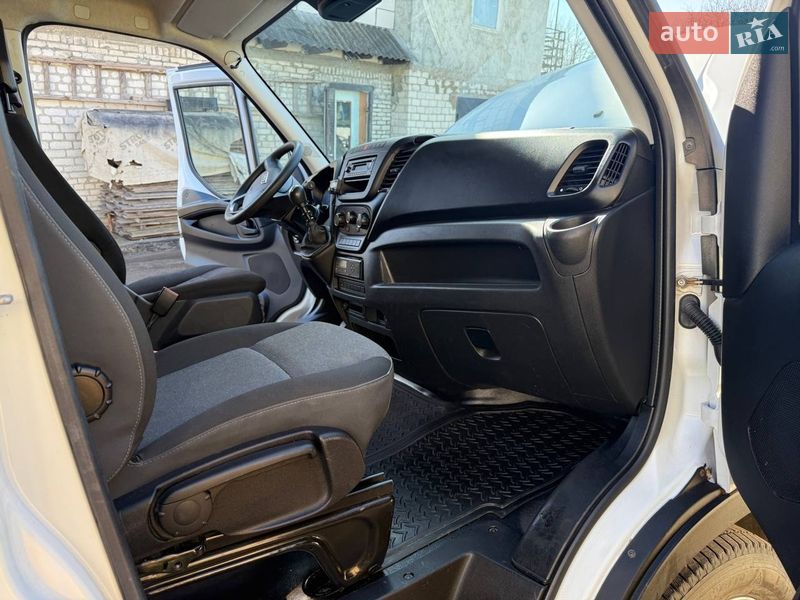 Автовоз Iveco Daily 2016 в Ковеле