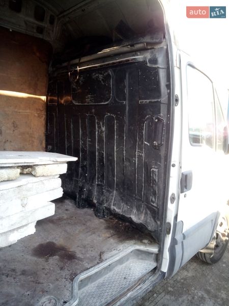 Вантажний фургон Iveco Daily 2005 в Києві фото 17 Вантажний фургон Iveco Daily 2005 в Києві