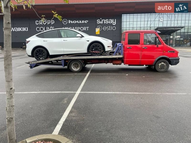 Эвакуатор Iveco Daily 1997 в Киеве фото 13 Эвакуатор Iveco Daily 1997 в Киеве