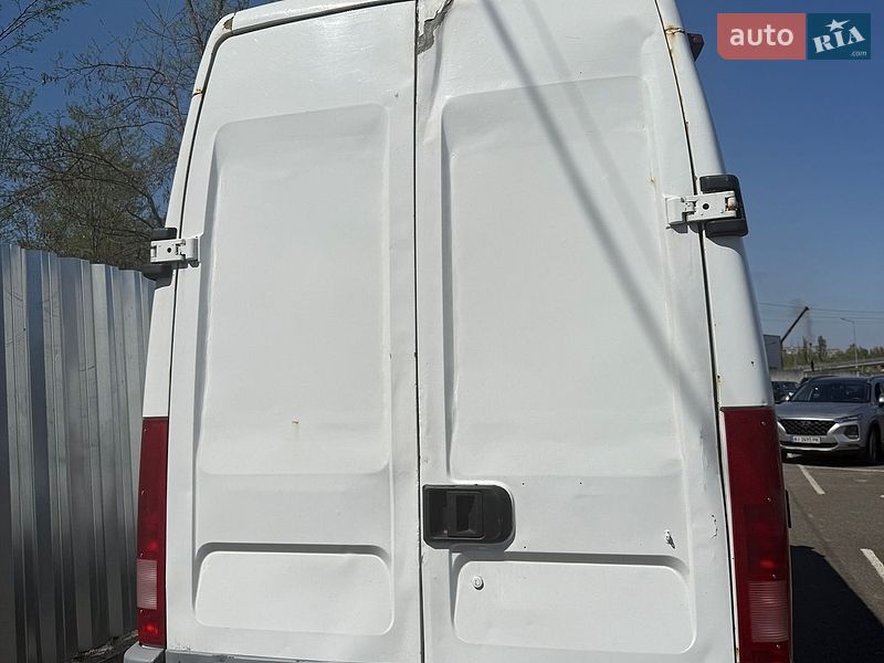 Грузовой фургон Iveco Daily 2003 в Киеве
