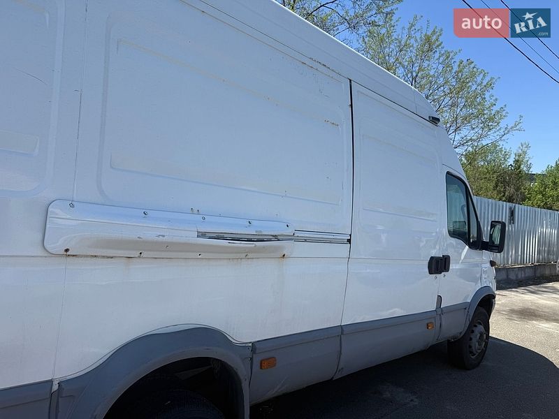 Грузовой фургон Iveco Daily 2003 в Киеве