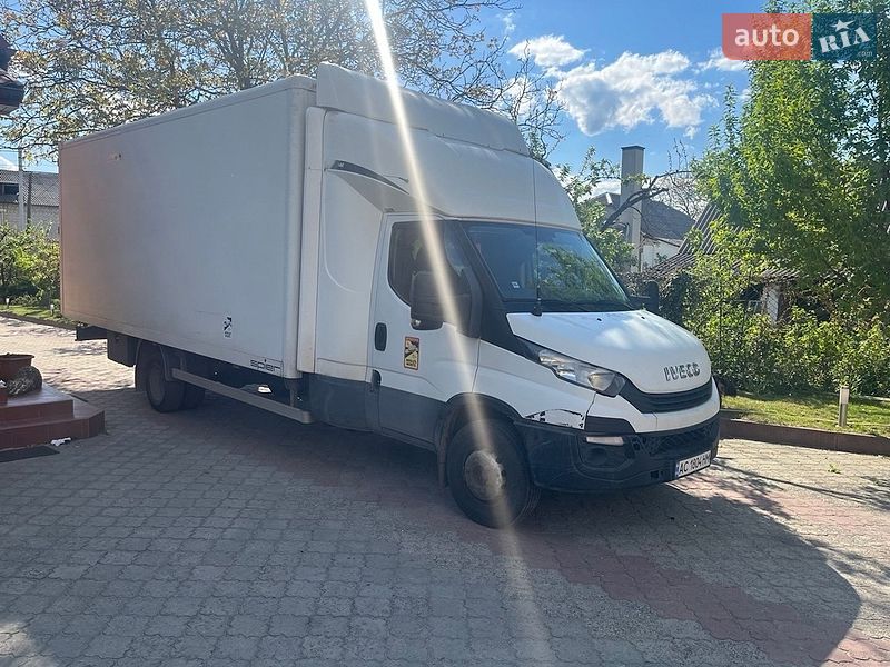 Вантажний фургон Iveco Daily 2017 в Любомлі