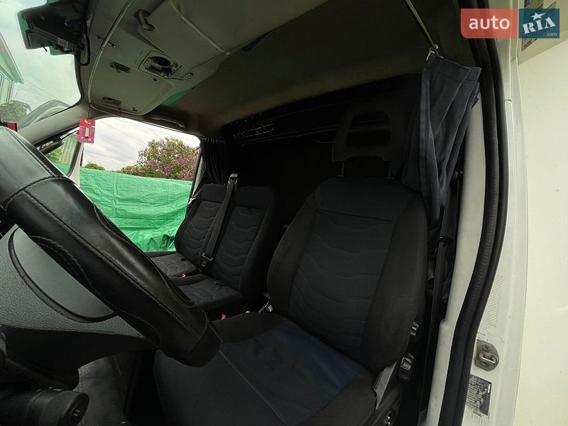 Вантажний фургон Iveco Daily 2017 в Любомлі