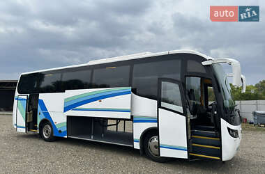 Туристичний / Міжміський автобус Iveco EuroCargo 2009 в Чернівцях