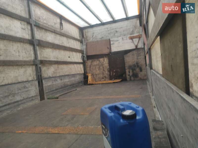 Грузовой фургон Iveco EuroCargo 2012 в Киеве