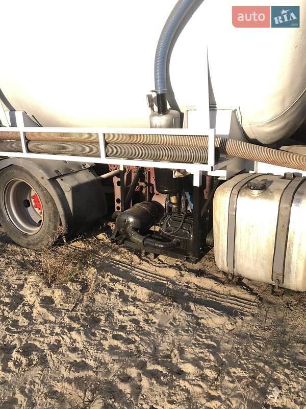 Цистерна Iveco EuroStar 2000 в Фастове