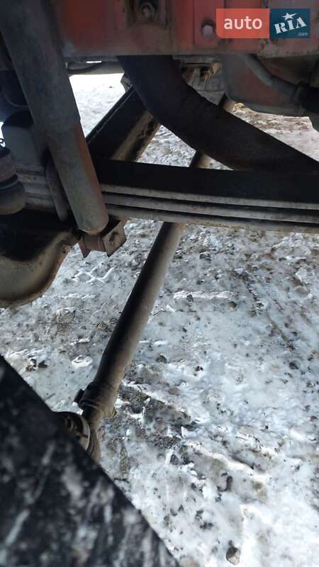 Грузовой фургон Iveco EuroTech 1995 в Ровно