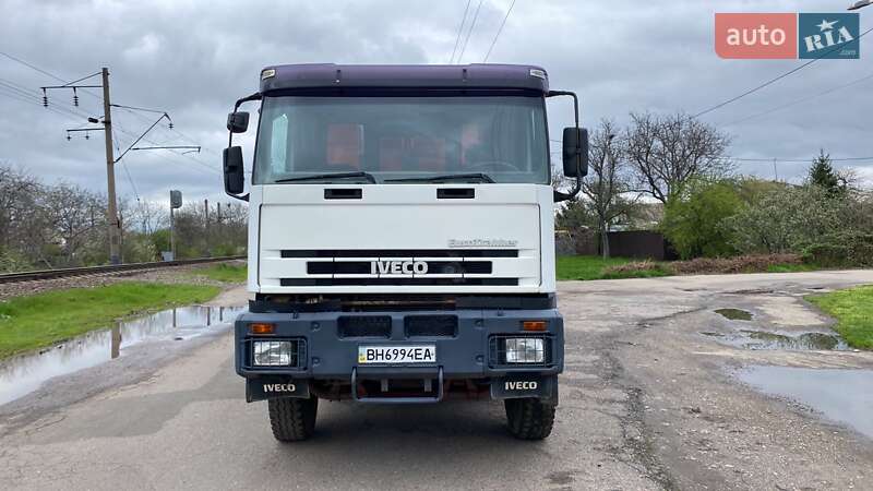 Самосвал Iveco EuroTrakker 2004 в Одессе